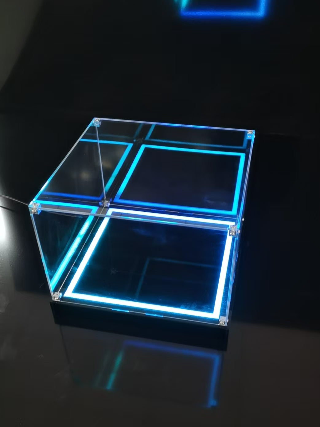 Blue LED-lit LEGO acrylic display case – Premium dustproof showcase for LEGO collections